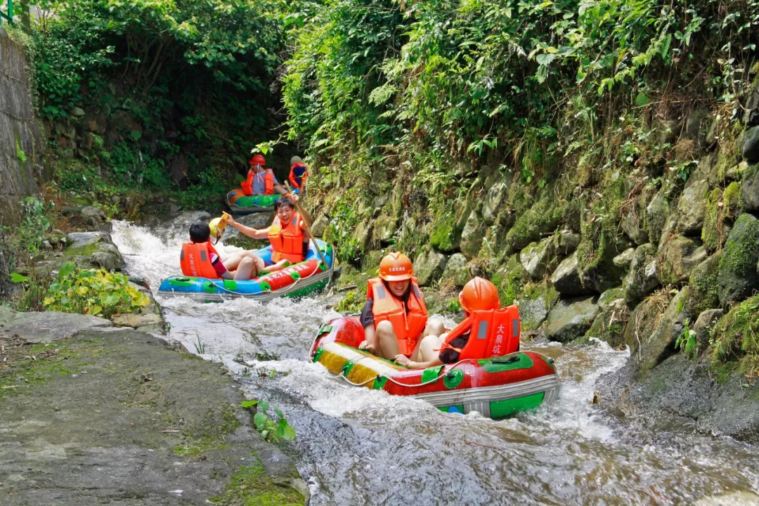 华山迎旅游旺季是哪一天(华盛旅游有限公司)