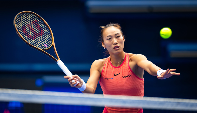 赢了！郑钦文夺得WTA500东京站冠军