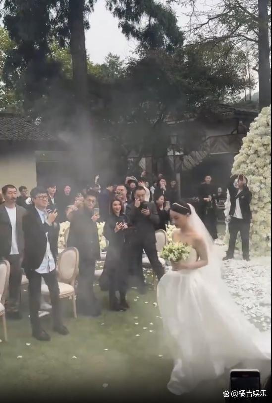 张百乔小雪婚礼 五年爱情终圆满