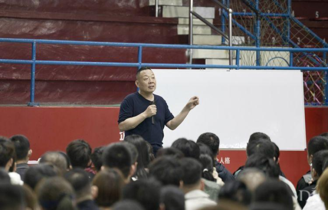 于东来建议外地朋友不要来胖东来