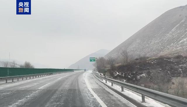 受降雪影响 宁夏多条高速实施临时交通管制